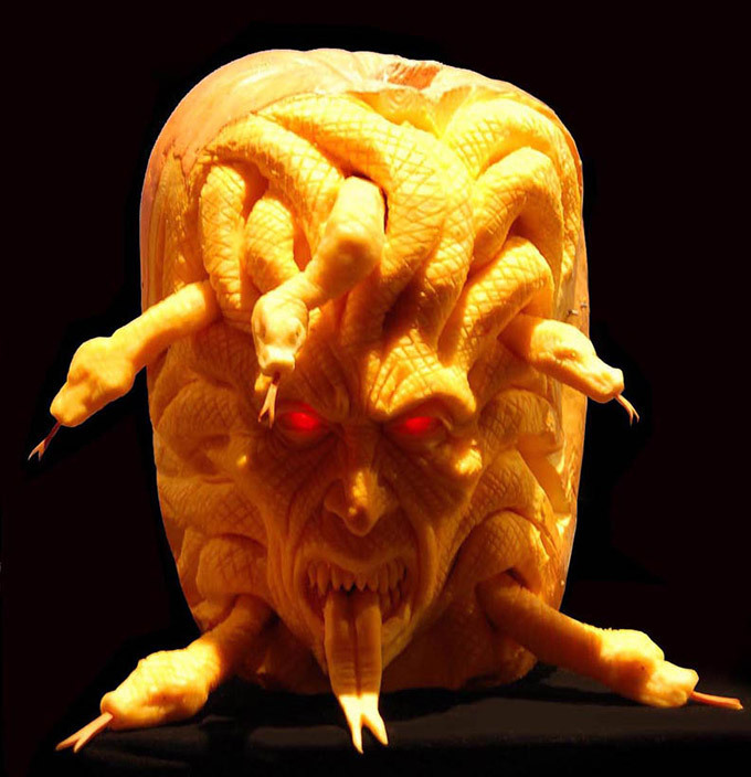 moarrrmagazine:  COLOR OF THE DAY: ORANGE Incredible pumpkin carvings by Ray Villafane