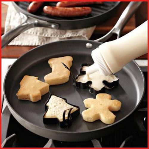 December 3: For a festive breakfast use your Christmas cookie cutter to make panecakes! #adventcalen