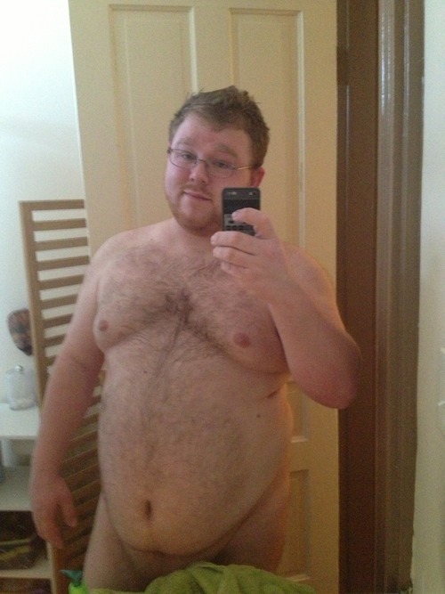 schlago:  housebearsofatlanta:  Love me some ginger fat ass to lick then plow ;) grrrrr   Nice