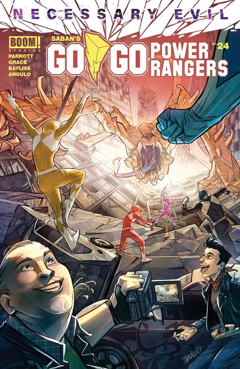 castlewyvern:      Saban’s Go Go Power Rangers art by Dan Mora, Marcus To, Amelia Vidal and Ivan Shavrin.  