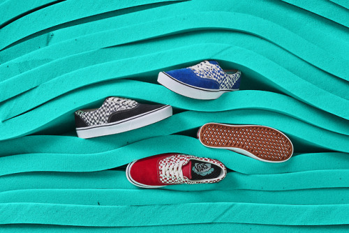 Comfy meets classic. The new Vans ComfyCush Era is built for all-day wear and long-lasting comfort. 