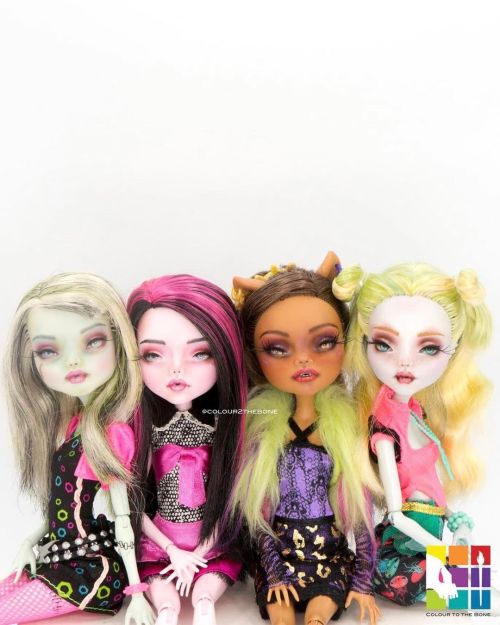 Monster High Characters in my style.  . . . . #artdoll #colourtothebone #colour2thebone #customdoll 