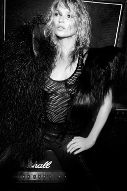 senyahearts:  Kate Moss for Vogue UK, December