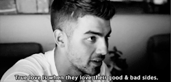 morphine-and-cigarettes:  sad black and white blog, I follow back similar