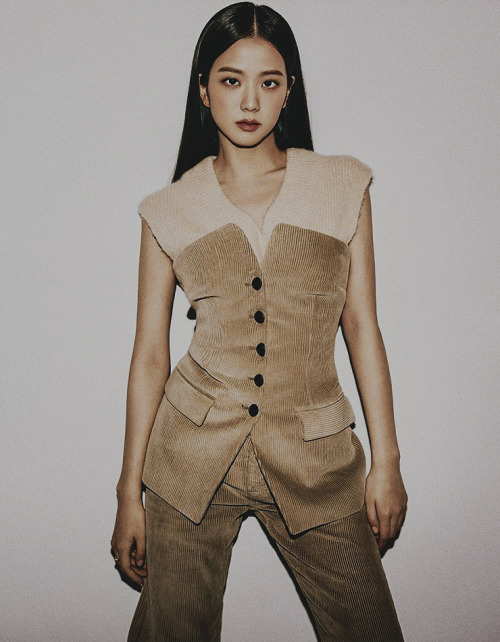 lisanamjoon: Jisoo | Harper’s Bazaar Korea | December ‘21 ♡