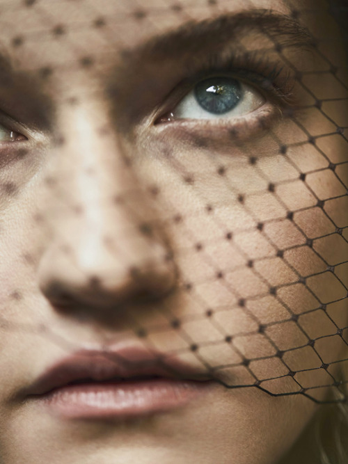 flawlessbeautyqueens: Julia Garner photographed by Owen Bruce for FASHION Magazine (2019)