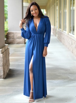 ecstasymodels:  Effortless Chic JULIENNE NAVY-BLUE LOW V MAXI DRESS Chic Couture 