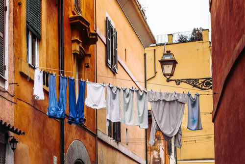 Doing loundry at home (Trastevere, Rome)Rome  |  Narrow streets  |  Athens