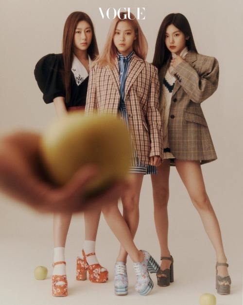 fy-itzy:[PHOTO] ITZY x Vogue Korea January 2020 issue