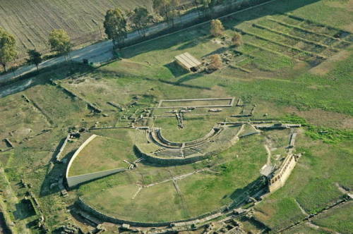 italian-landscapes:Metaponto, Basilicata, ItalyMetaponto was one of the Greek colonies in Southern I