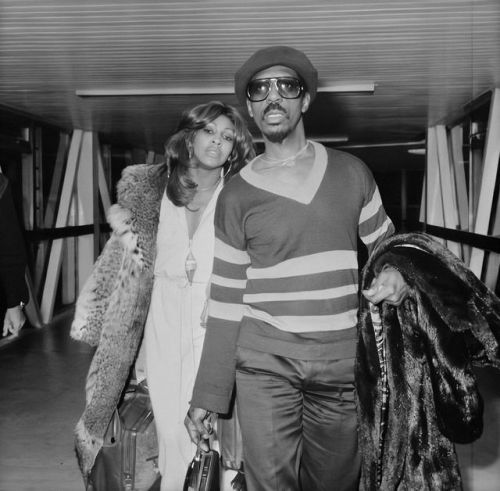 twixnmix:Ike and Tina Turner at London’s Heathrow airport in October 1975.