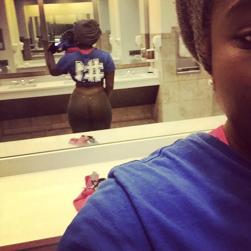 shellymarant:  #darkskinnedbeauty #ghana #colorednatural #curves #naturalhair
