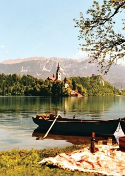 alabina-life:  Lake Bled. Slovenia