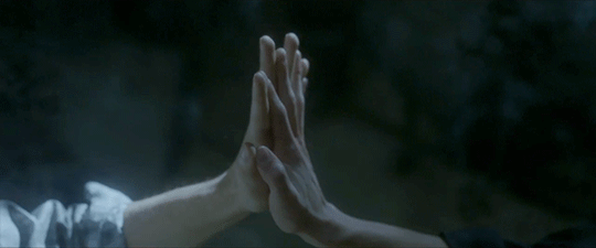 tumblr_ple04xQ7sb1qbnhfbo1_540.gifv