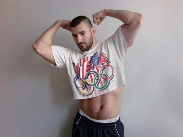z3al:  manhood:  bigtastybear:  [[ FOLLOW ⁞ BIG TASTY BEAR ]]  Wow  Big tasty bear