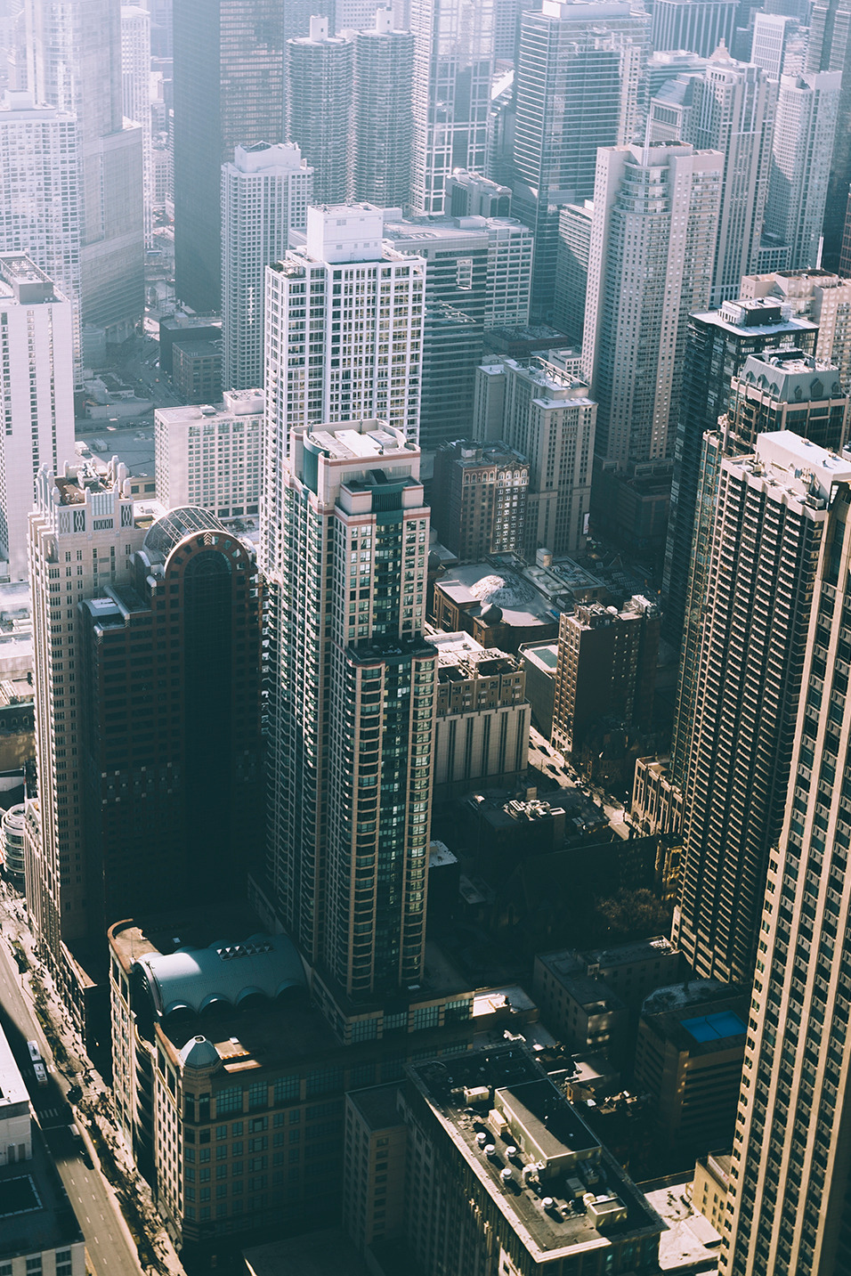 avenuesofinspiration:  _1010 | Photographer © | AOI