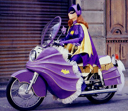 vintagegal:  Yvonne Craig as Batgirl on The