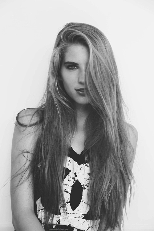 br-e-a-t-h-l-e-s-s:  instagram naathymoretto 