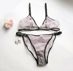 lovinghandmadelingerie: Toma Lingerie