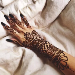 TRIBAL HENNA