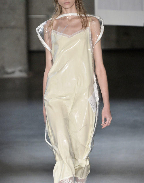 system2:  MM6 Maison Martin Margiela S/S 2015. 