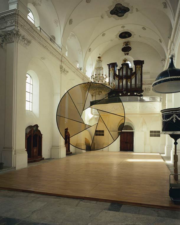 myampgoesto11:  Anamorphic paintings by Felice Varini  Felice Varini is a Swiss artist known
