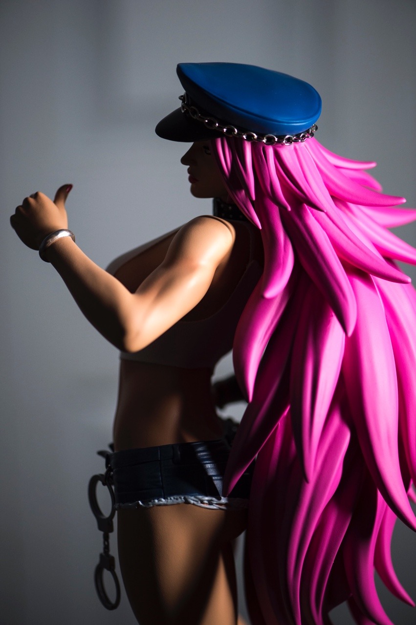 edwinhuang: Here is Pop Culture Shock Collectibles’ 1:4 scale Poison statue. Photos