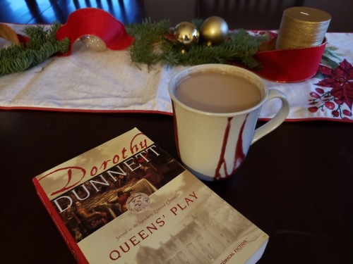 Queens’ Play and Earl Grey for @bibliophilicwitch’s Sunday Tomes and Tea.