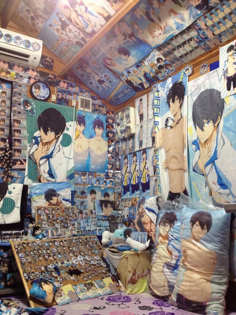krmgn-blog:  The Mackerel Prince is loved by all 