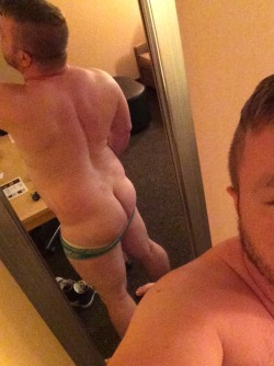 filmben:  Old hotel butt selfie.