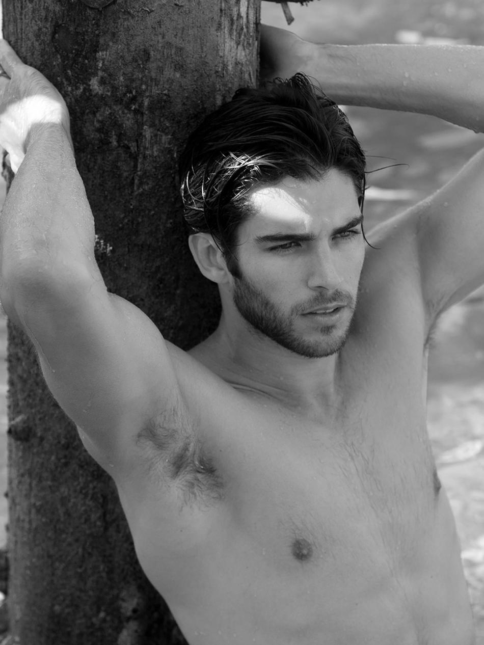 the-treasure-island:  Chris Davis 
