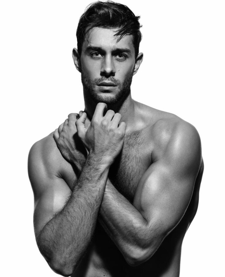 LES HOMMES QUE J'AIME