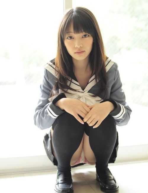 lalozzito:  kiss—-ass:  150129025324.jpg  I love you: Schoolgirl