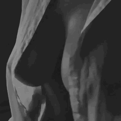 gentlemensrules:pinkslavegirl:That bra… SculptsO Gentlemen’s rules.  Experience