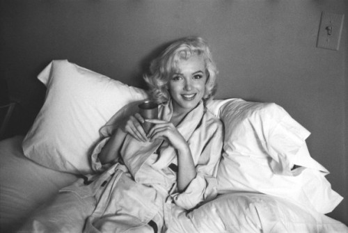 Marilyn Monroe in the Hollywood villa of producer Joseph Schenck. Photo by Milton H. Greene.