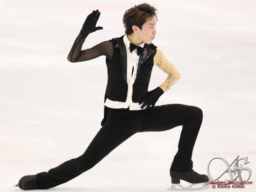 Ryusei Kikuchi competing in the short program at the 2019 Junior Japanese Championships.(© Keiko Kas