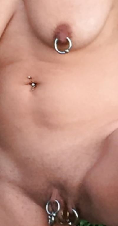 glasgow-master: eipi0:  meine Ringe  Rings like these @miniaturezombiealpaca  