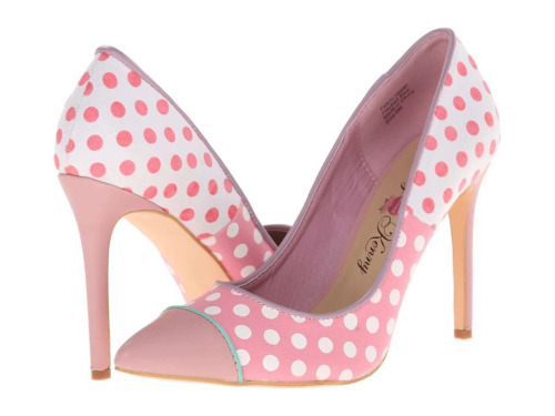 High Heels Blog i-love-polka-dots: Myoptic Polka Dots via Tumblr