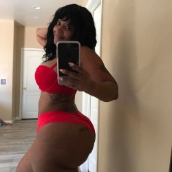 maceleven:  https://www.instagram.com/darealcherokeedass