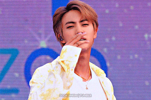 , For @cordiallyfuturedwight(cr. Namuspromised)