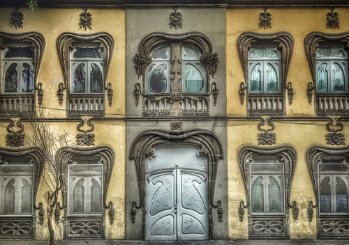 taifunu:  Old Art-Nouveau (Mexico City. Gustavo Thomas © 2016) by Gustavo Thomas on Flickr. 