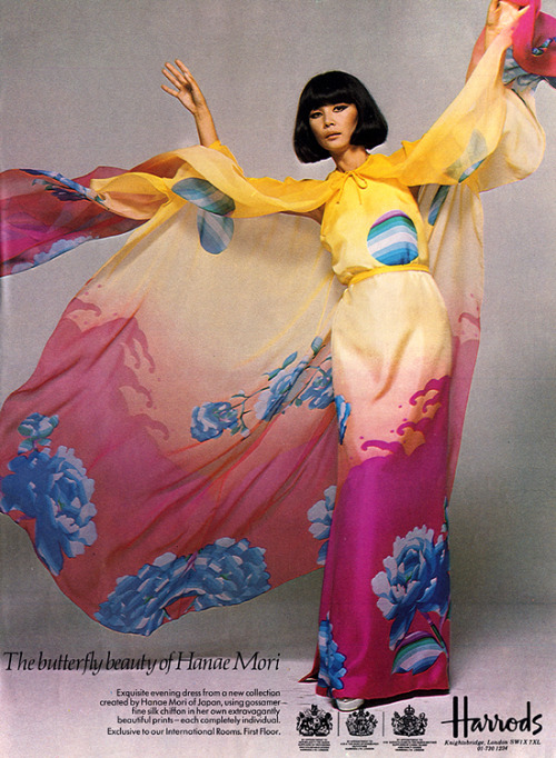 Year: 1976Model(s): Hiroko MatsumotoPhotographer: *Designer(s): Hanae Mori__________Image Source: ht