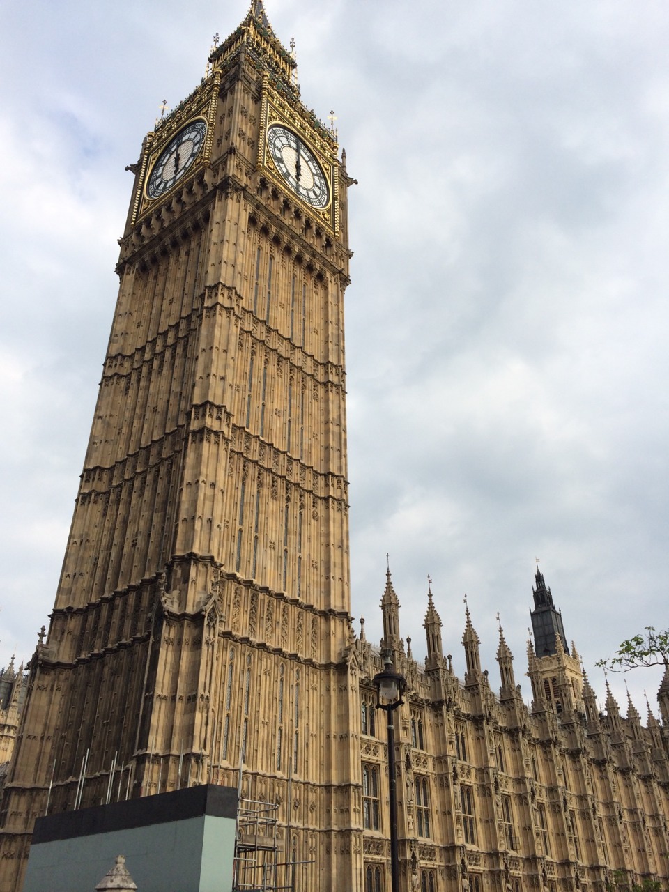 theway-we-get-by:  London today 
