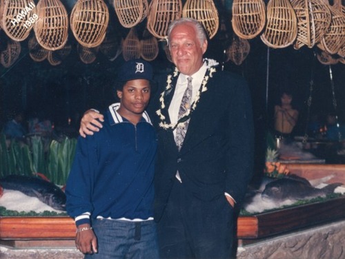 Eazy-E & Jerry Heller, Hawaii (1989)