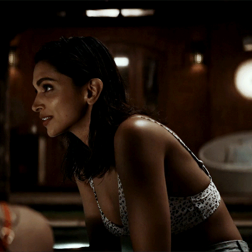DEEPIKA PADUKONE As ALISHA In Gehraiyaan (2022) — Directed By Shakun Batra