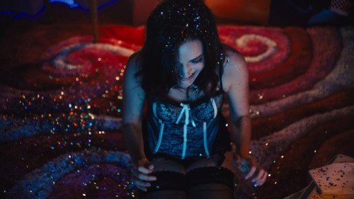 joewright:Female cinematographers: Katelin ArizmendiCam (2018)Directed by Daniel GoldhaberAspect Rat