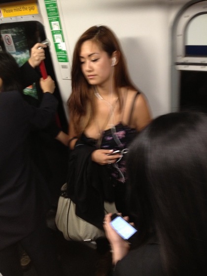 asiavoyeur:  bitchy girl on train