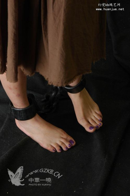 Prison girls who are shy about their feet are the best. They’re ashamed of showing their bare feet, 
