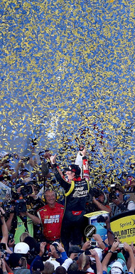 nascarphotograph:  → Jeff Gordon, thirty-third Sprint Cup Series Winner - Martinsville