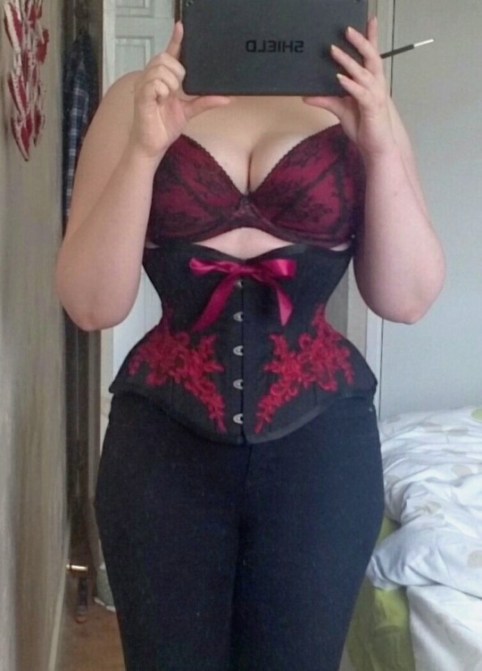 Very quick try on of my new MCC-35 corset adult photos